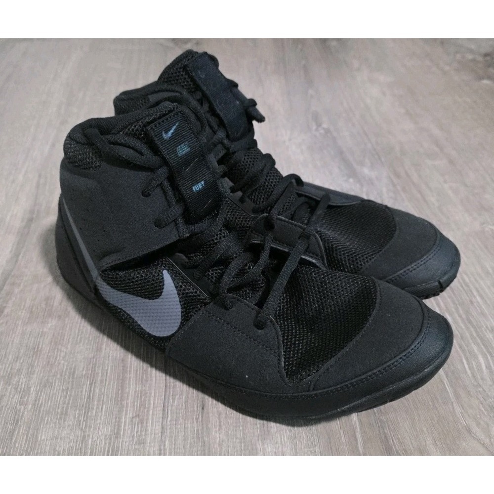 Nike Mens Size 11 Fury Wrestling Shoes Black/Dark Grey AO2416-010 NEW